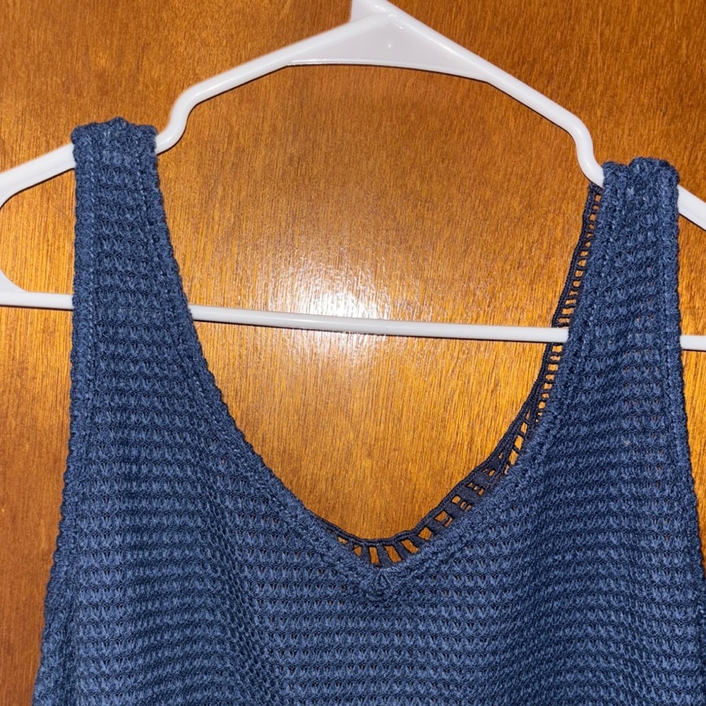 SHEIN Blue Ribbed Sleeveless Tank Top - Picture 3 of 6